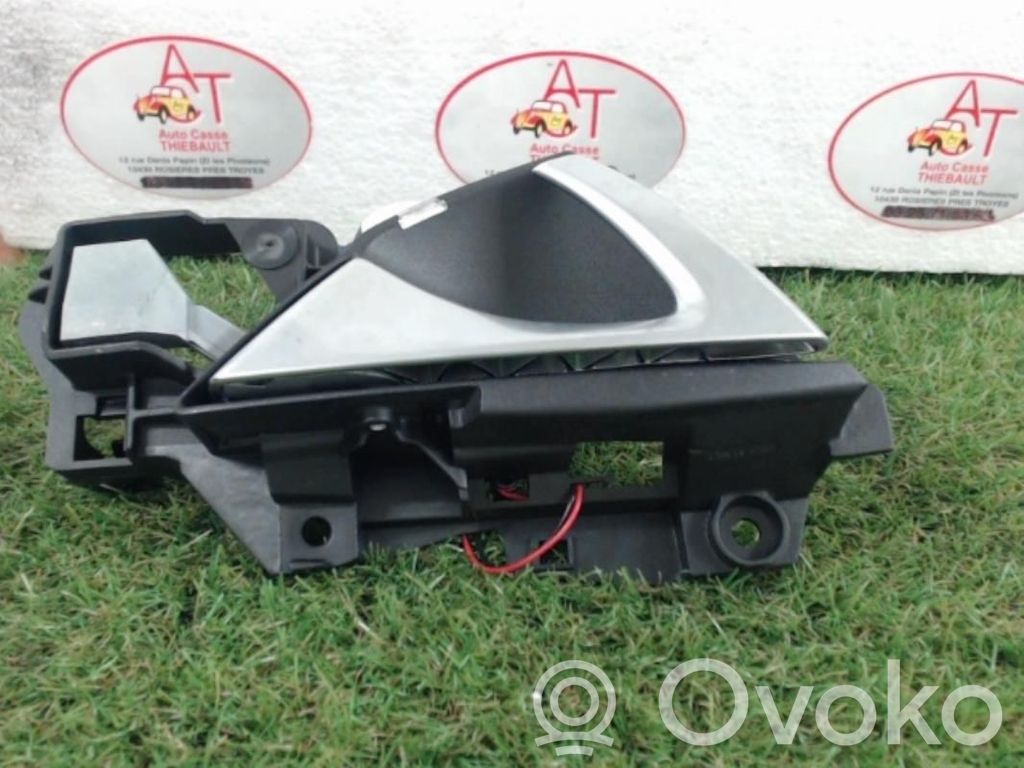 Rear door interior handle