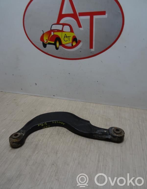 Braț control spate