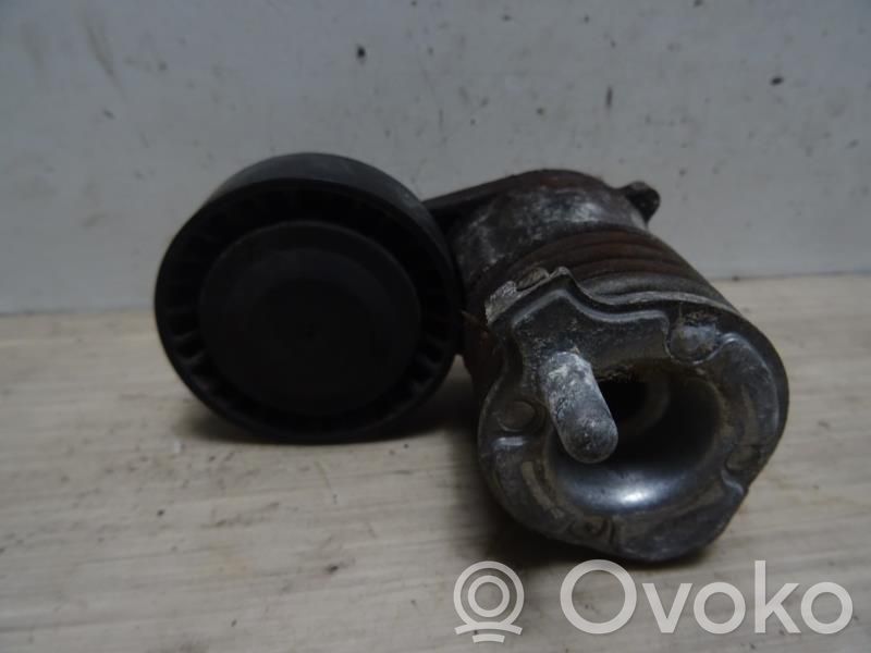 Autres pièces compartiment moteur