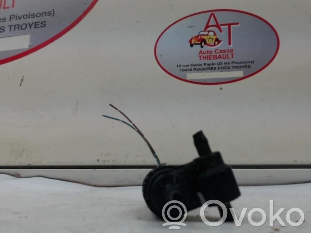 Windscreen/windshield washer pump   3841083E00,3841083E00