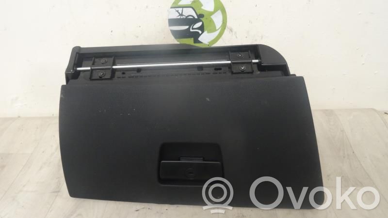 BMW 3 E90 E91 Glove box 