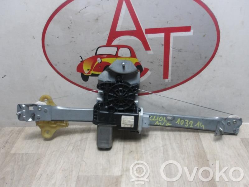 Renault Clio IV Macara geam față fără motor