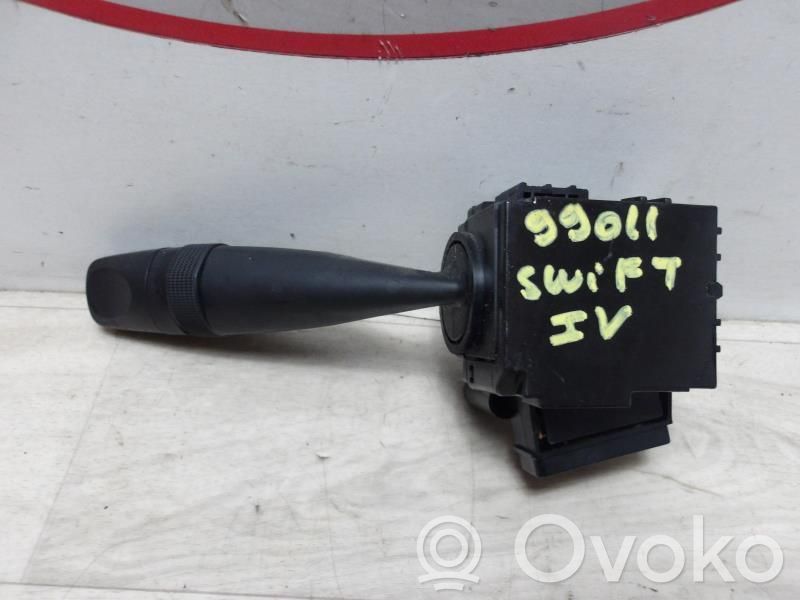 Suzuki Swift II Boutons / interrupteurs volant 
