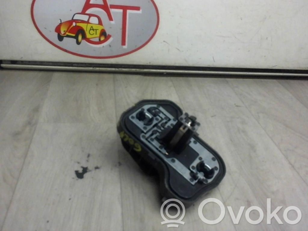 Volkswagen Golf V Éclairage de plaque d'immatriculation 