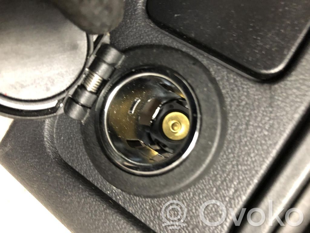 Mechero del coche