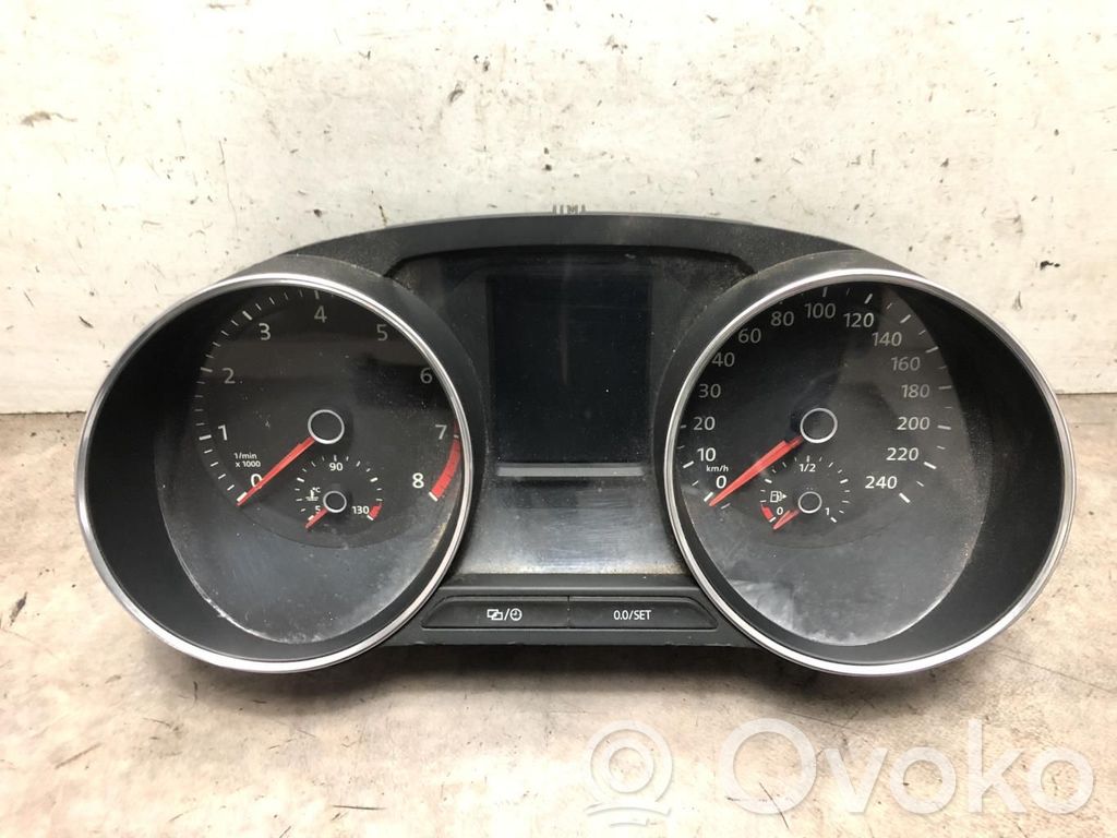 Volkswagen Polo V 6R Vitezometru (grup de instrumente) 