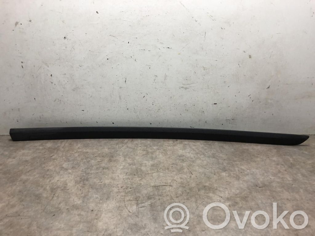 Volvo S40 Etuoven lista (muoto) 