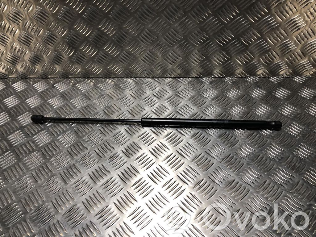 Lancia Ypsilon Tailgate/trunk strut/damper 