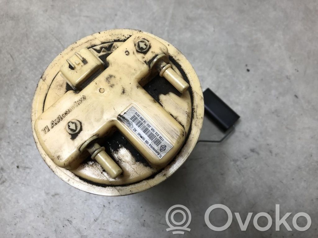 Bomba interna de combustible   172021275R,172021275R