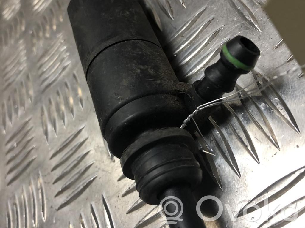 Ford Focus Headlight washer pump 