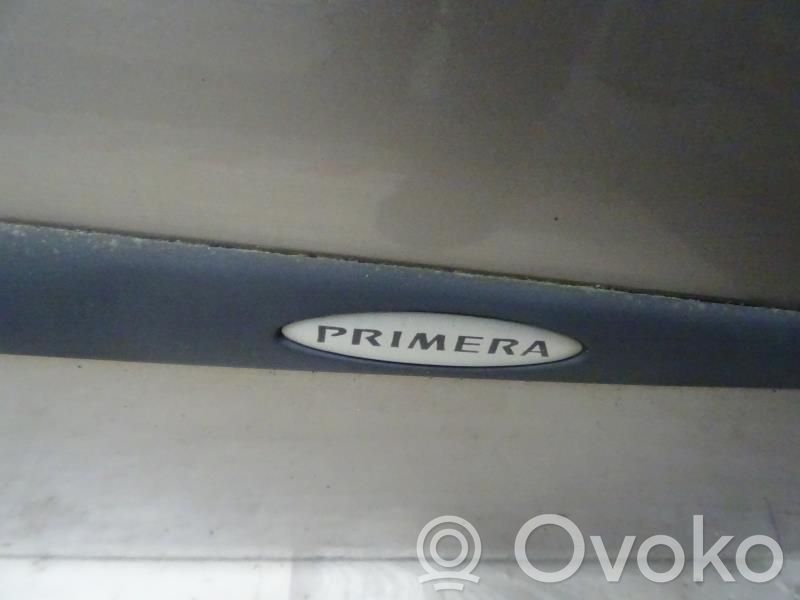 Nissan Primera Дверь 