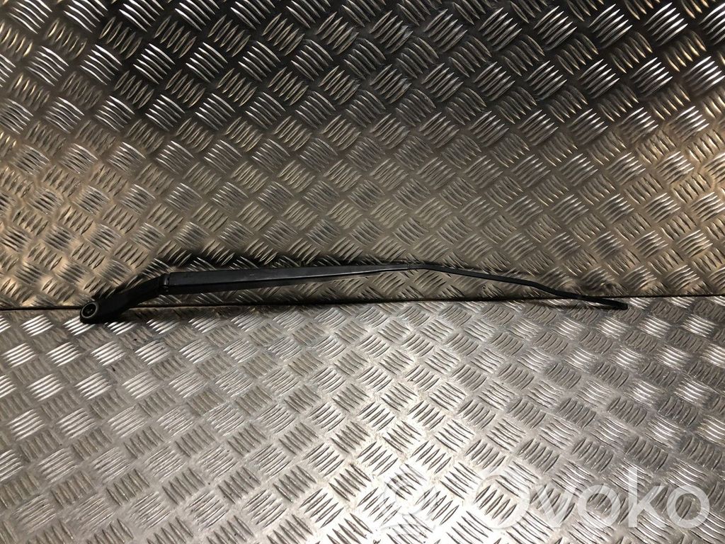 Peugeot Expert Front wiper blade arm 