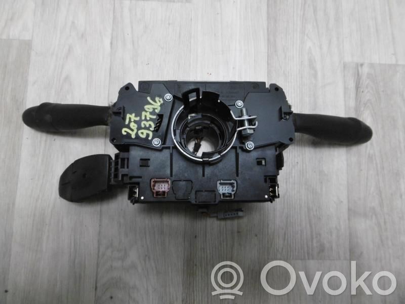 Peugeot 207 Boutons / interrupteurs volant 