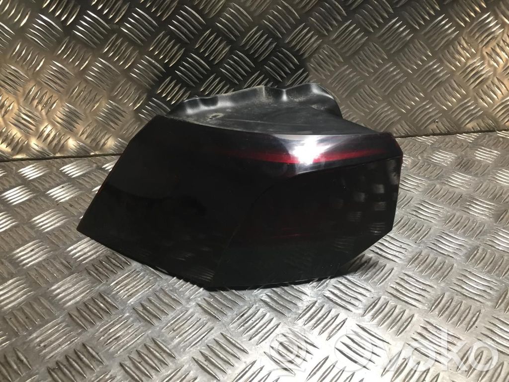 Volkswagen Golf VIII Lampă spate în caroserie 