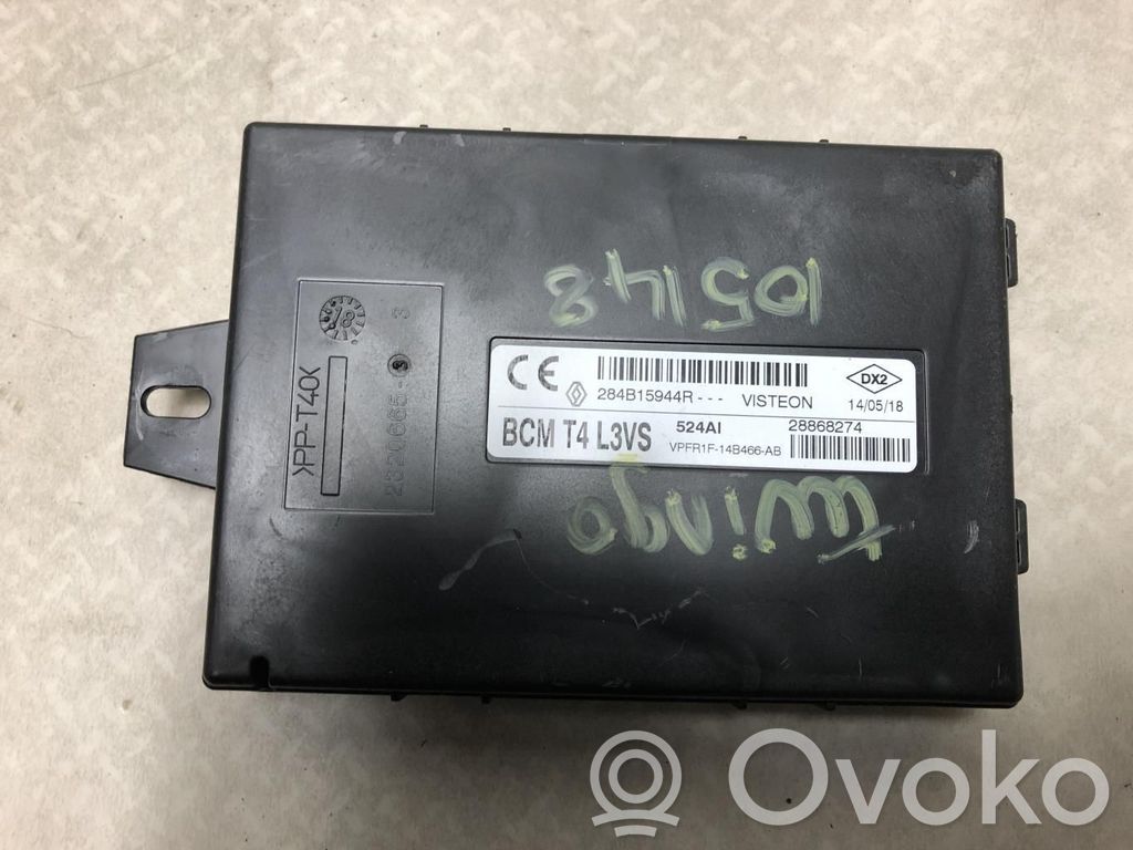 Renault Twingo III Engine control unit/module 