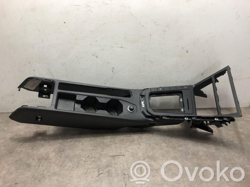 Volkswagen Polo VI Consolă centrală 