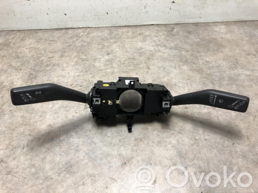 Volkswagen Up Boutons / interrupteurs volant