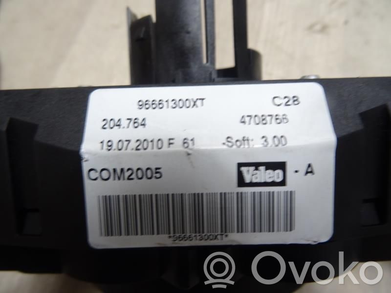 Peugeot 207 Boutons / interrupteurs volant 