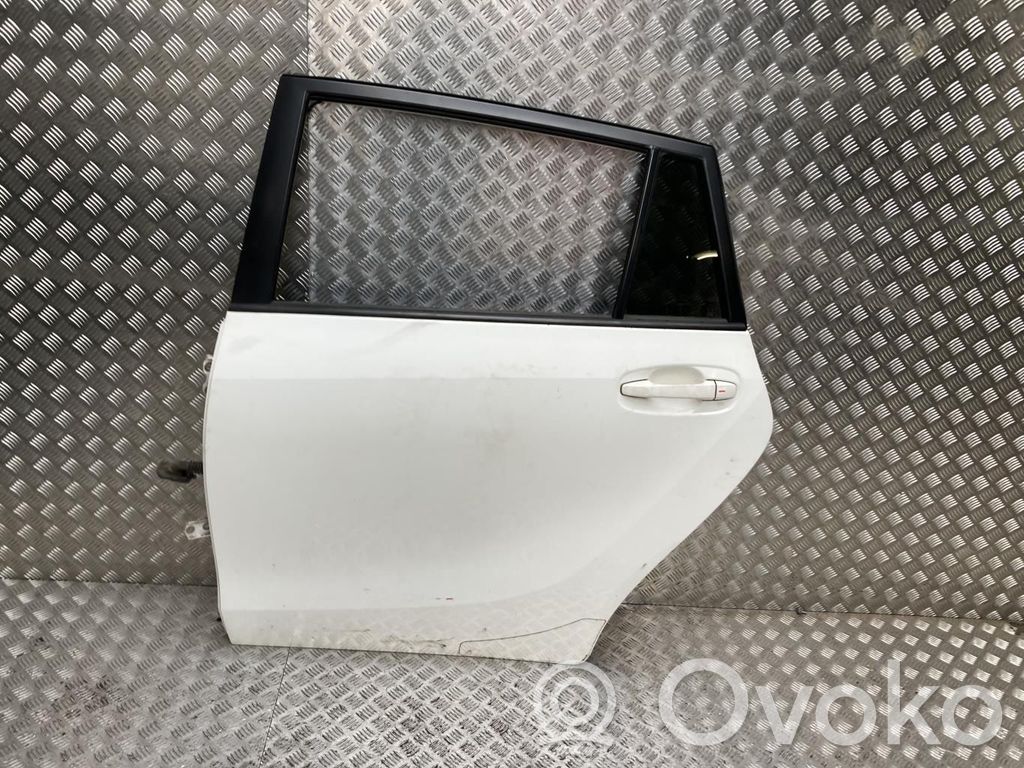 Puerta trasera   670040F040,670040F040