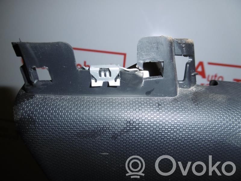 Renault Clio IV Poszycie drzwi tylnych 