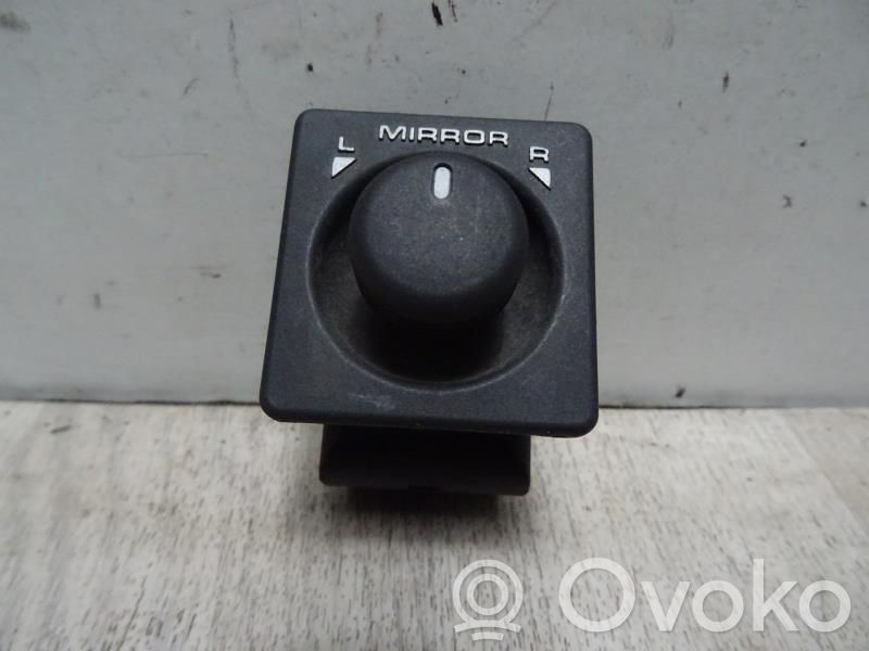 Land Rover Freelander Wing mirror switch 
