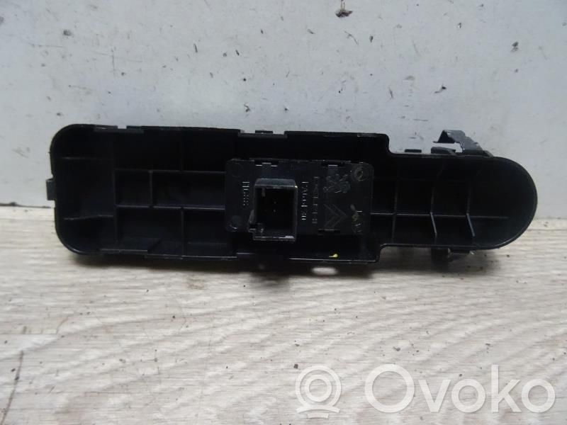 Citroen C5 Electric window control switch 