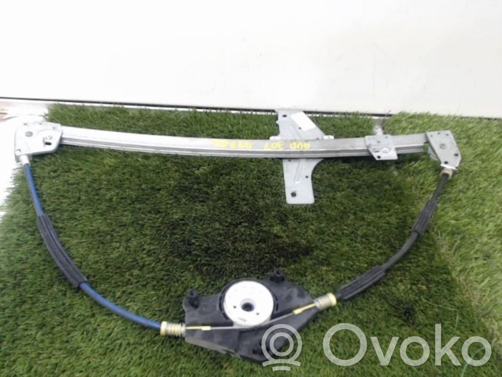 Peugeot 307 Macara geam față fără motor 