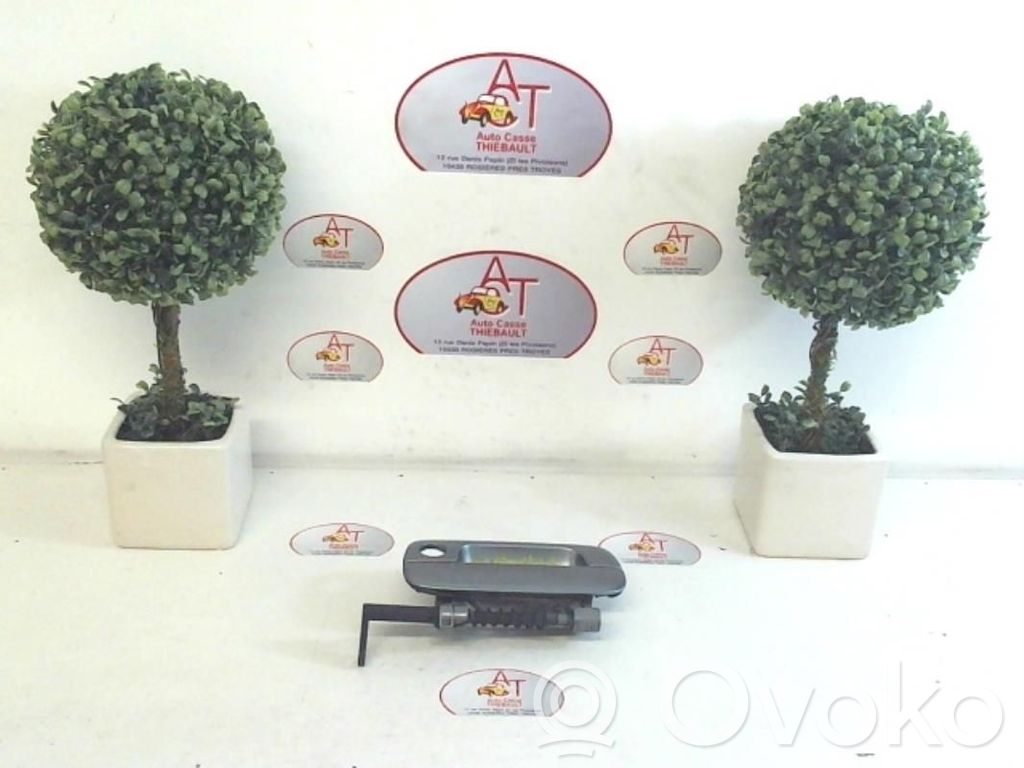Peugeot 406 Maniglia esterna per portiera anteriore 