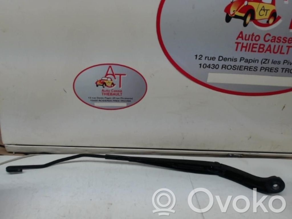 Front wiper blade arm   6429CL,6429CL