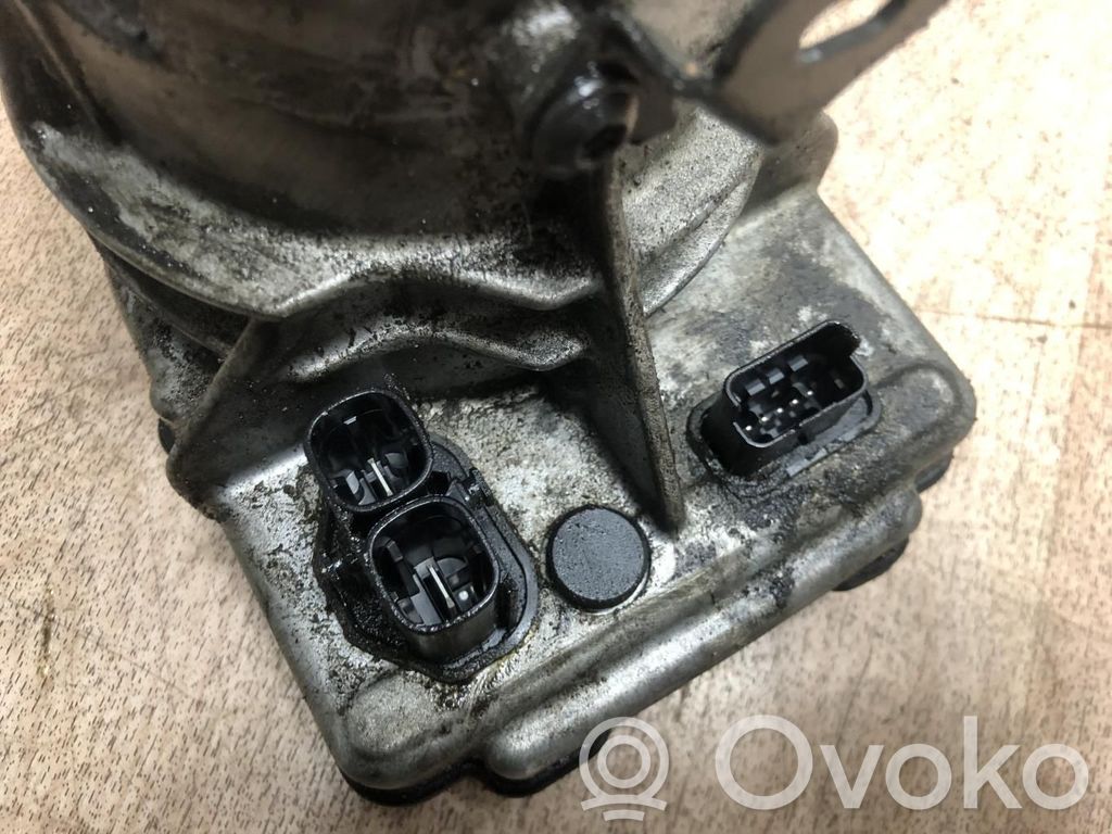 Citroen C5 Power steering pump 