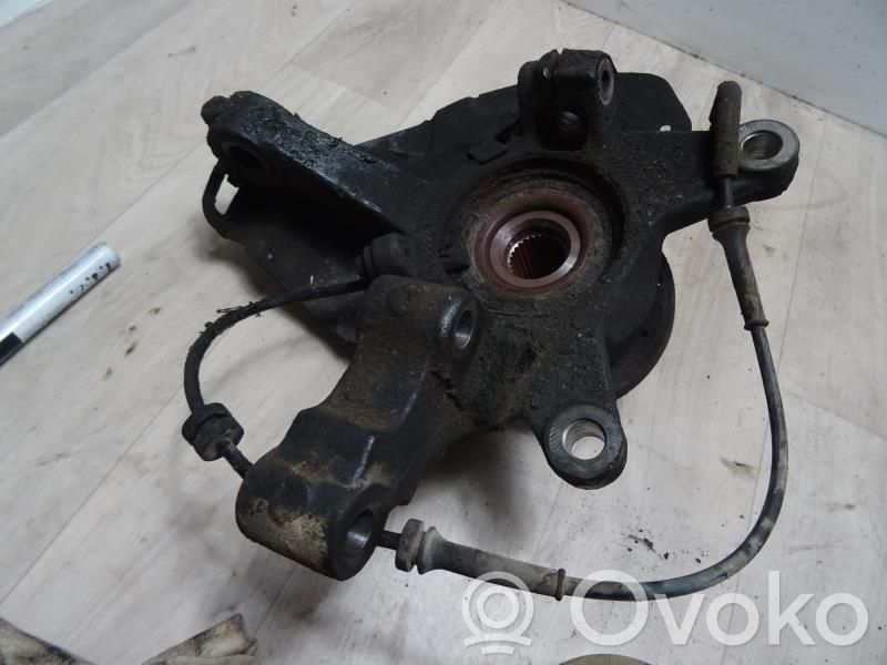 Peugeot Expert Передний поворотный кулак (ступица, цапфа) 