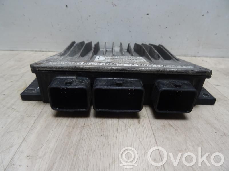 Renault Clio III Engine control unit/module 
