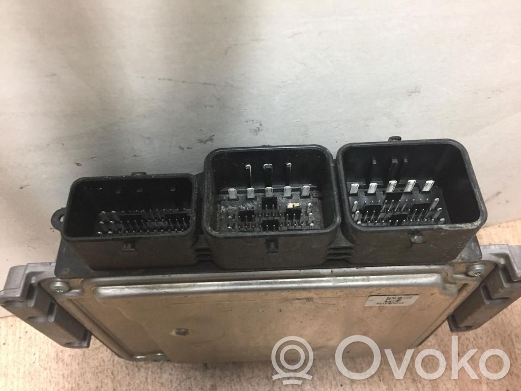 Citroen DS3 Engine control unit/module 