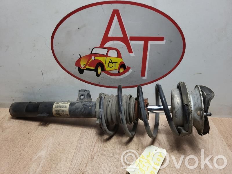 BMW 1 E81 E87 Priekšpusē amortizators ar atsperi 