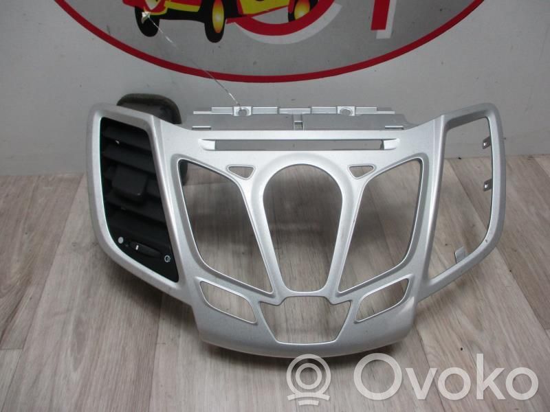 Ramă grilă ventilație bord