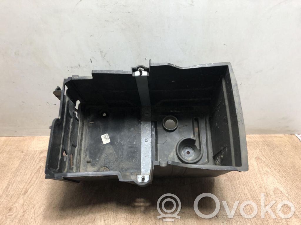 Ford C-MAX I Akumuliatoriaus dėžė 