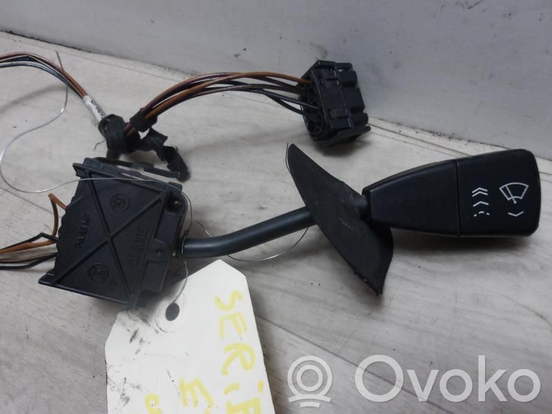 BMW 3 E36 Steering wheel buttons/switches 