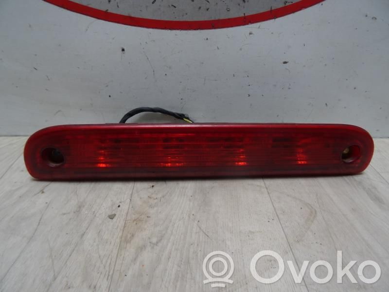 Kolmas/lisäjarruvalo   6351Z4,6351Z4