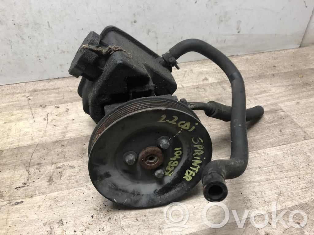Mercedes-Benz Sprinter W901 W902 W903 W904 Pompă servodirecție