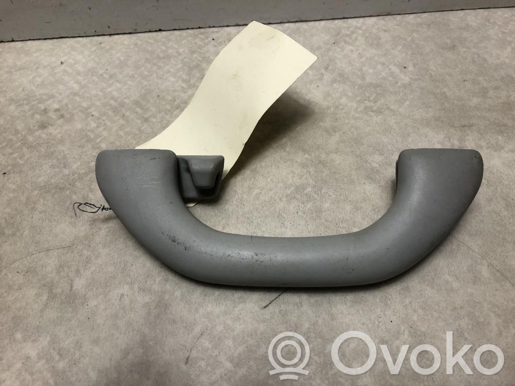 Volkswagen Golf IV Un set di maniglie per il soffitto