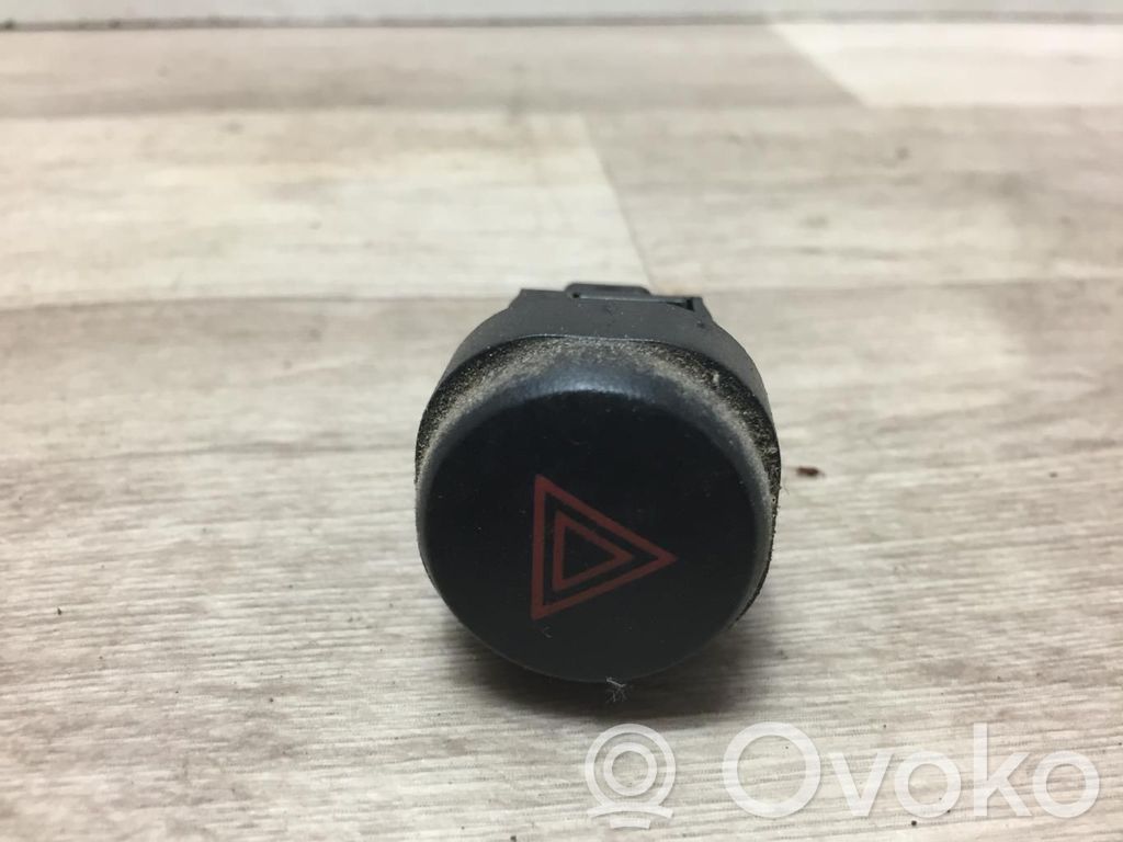 Botón interruptor de luz de peligro   25290EA000,25290EA000