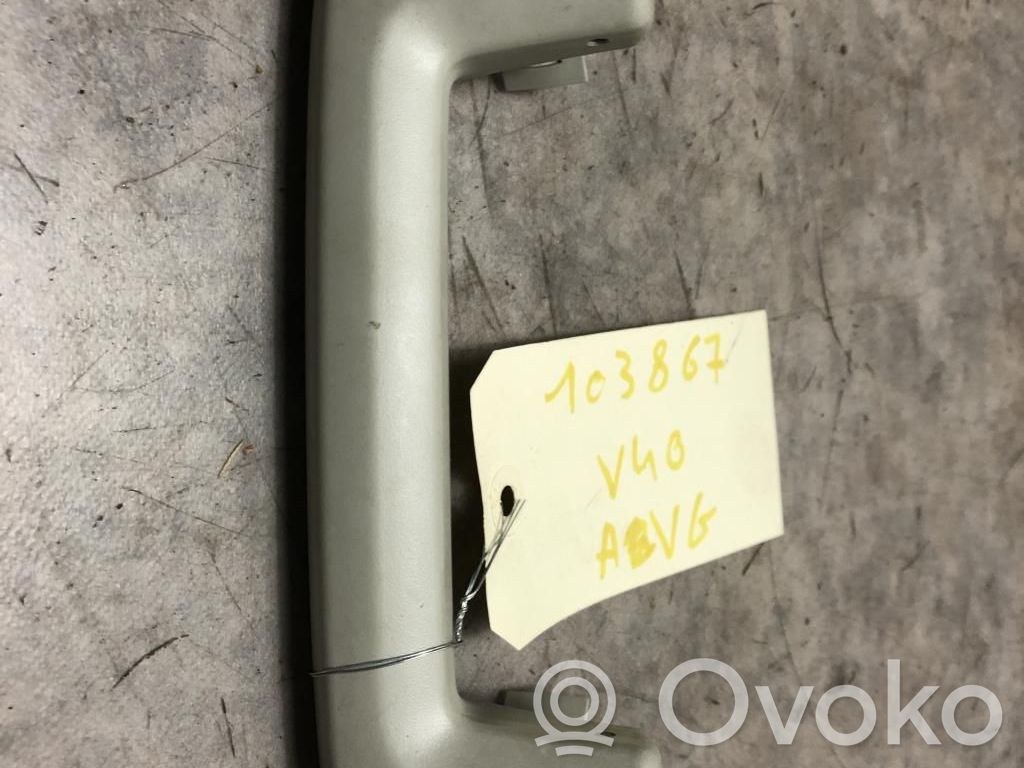 Volvo V40 Un set di maniglie per il soffitto