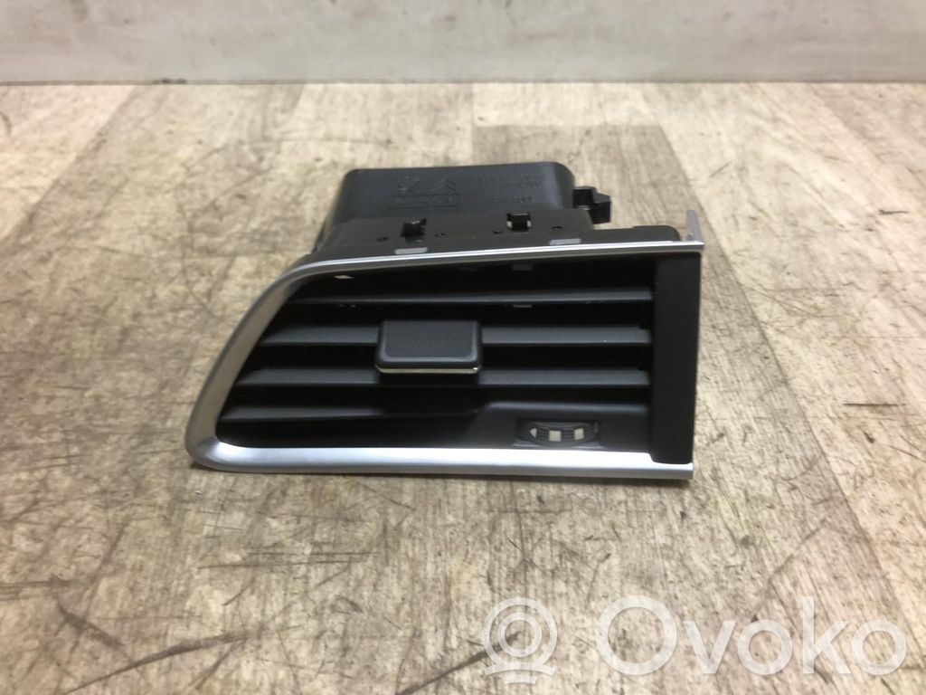 Peugeot 508 Rejilla de ventilación central del panel