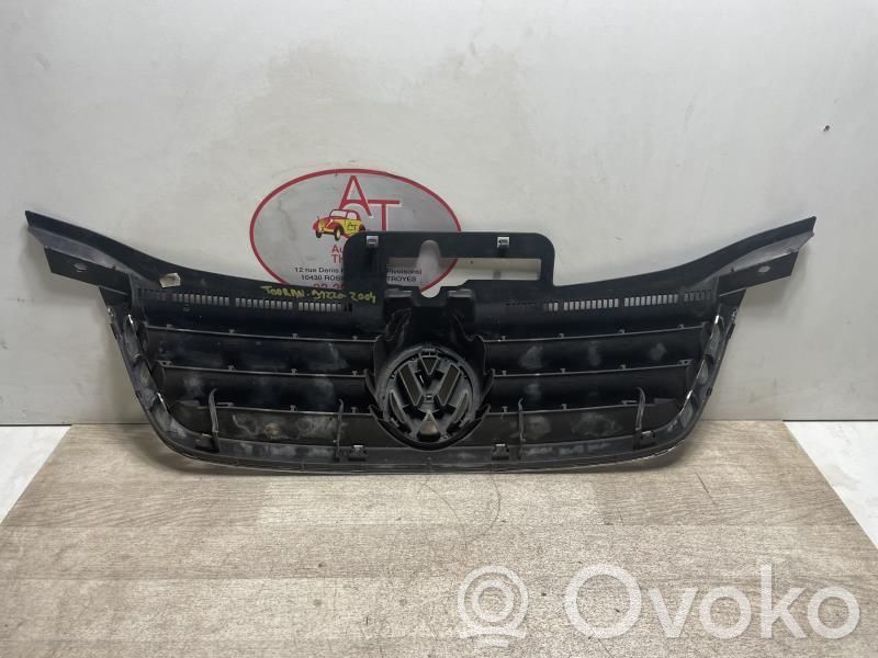 Volkswagen Touran I Grilă față