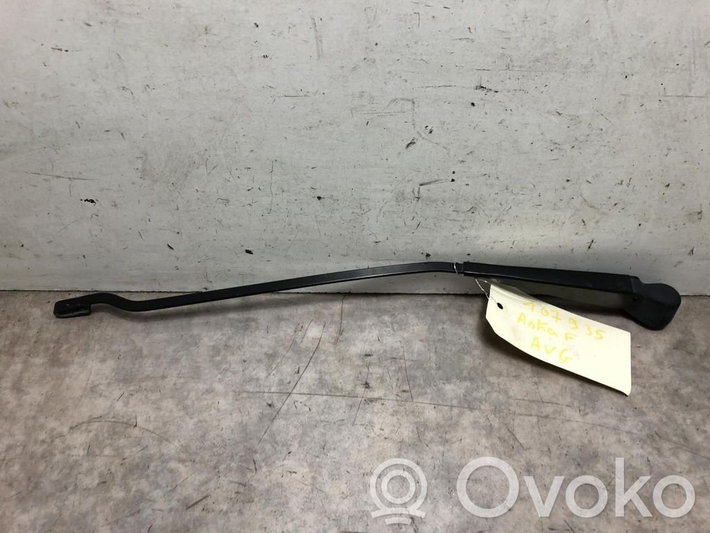 Opel Astra F Front wiper blade arm 