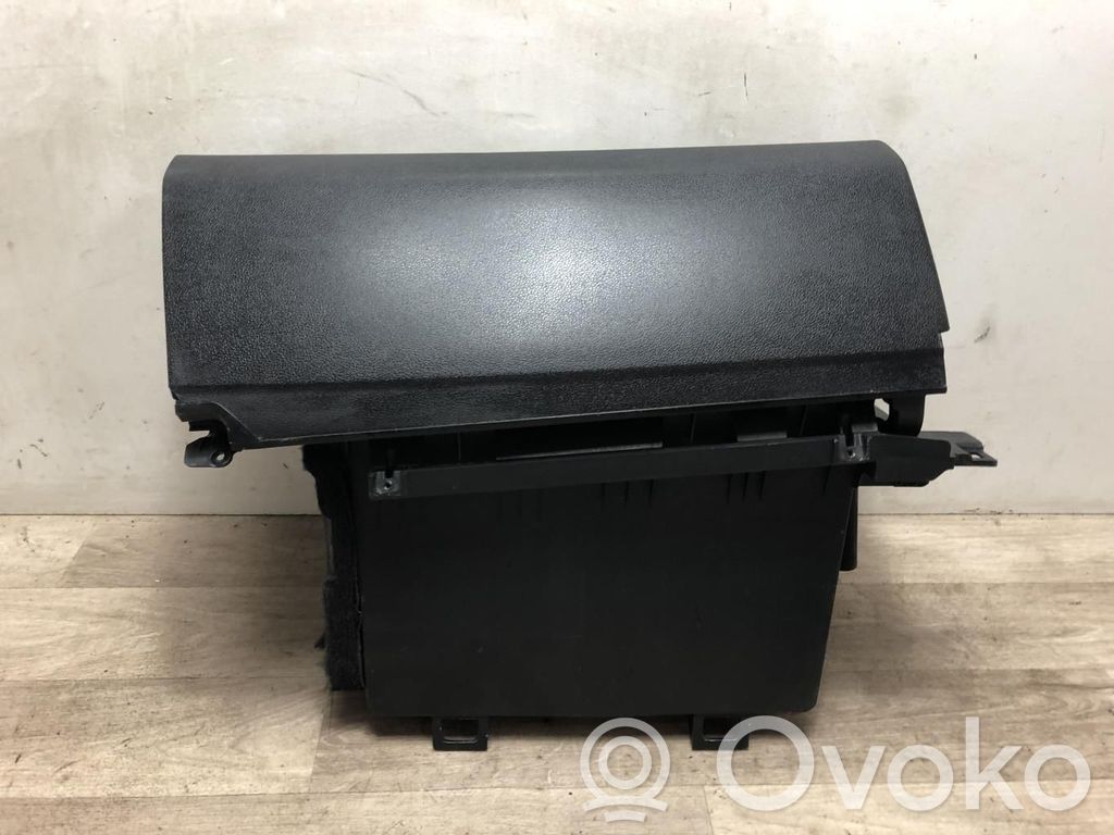 Mercedes-Benz B W245 Handschuhfach 
