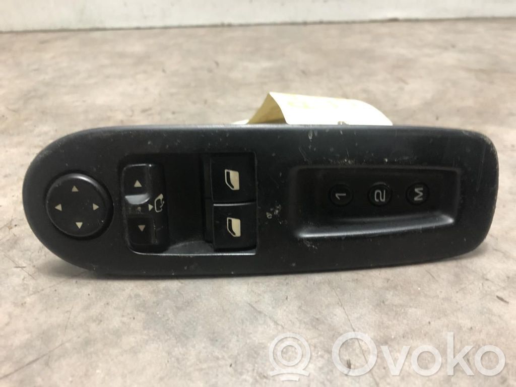 Peugeot 407 Electric window control switch 