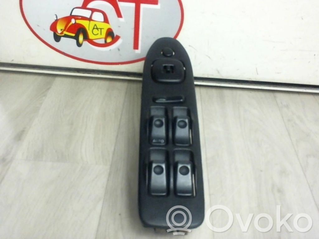 Mazda MPV Electric window control switch 
