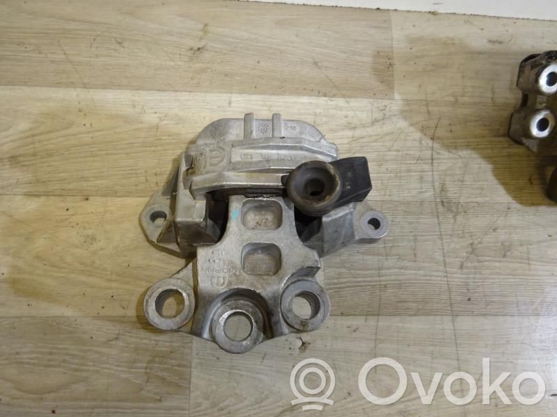 Fiat Tipo Engine mount bracket 