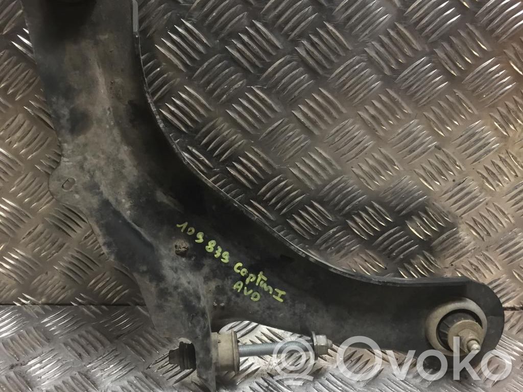 Renault Captur Priekinė svirtis 